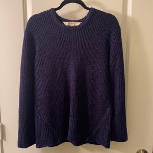 Nicki Minaj midnight blue sweater